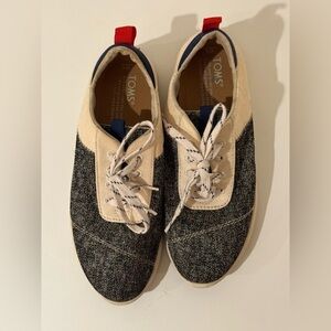 TOMS Men's Black and Cream Sneakers